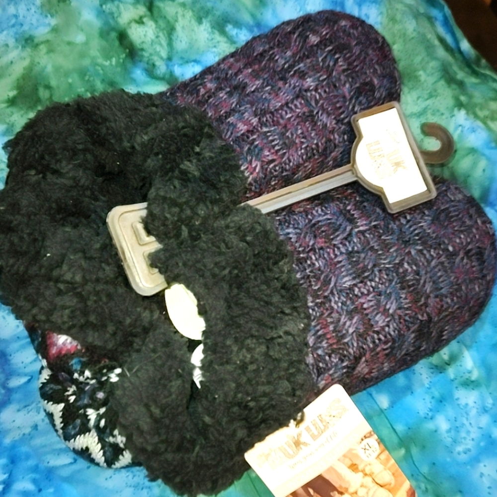 MUK LUKS slippers